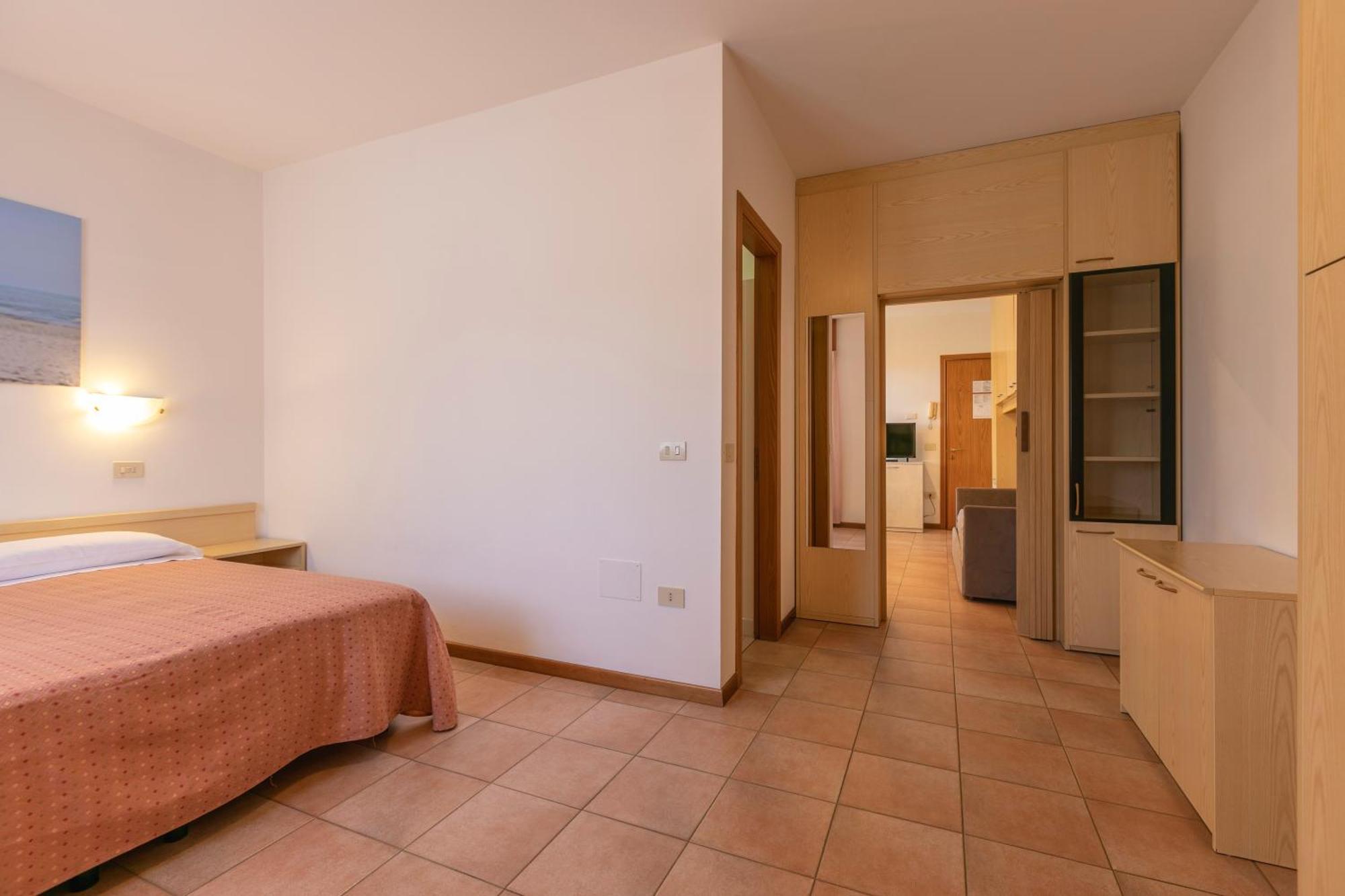 Residence Piccolo Milano Marittima Exterior photo
